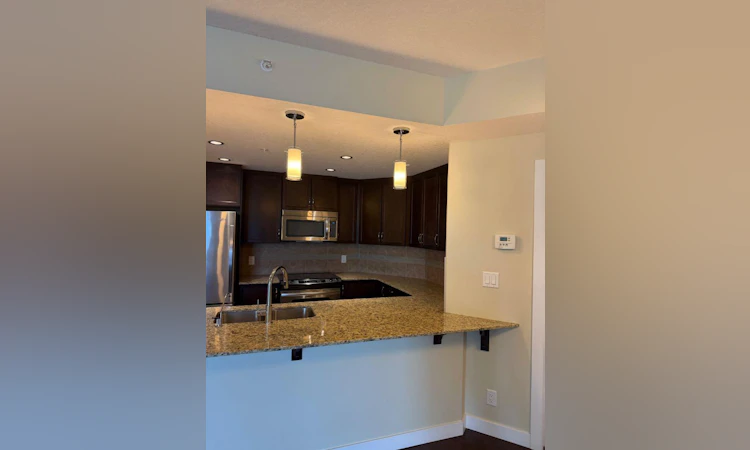 701-16 Varsity Estates Circle NW