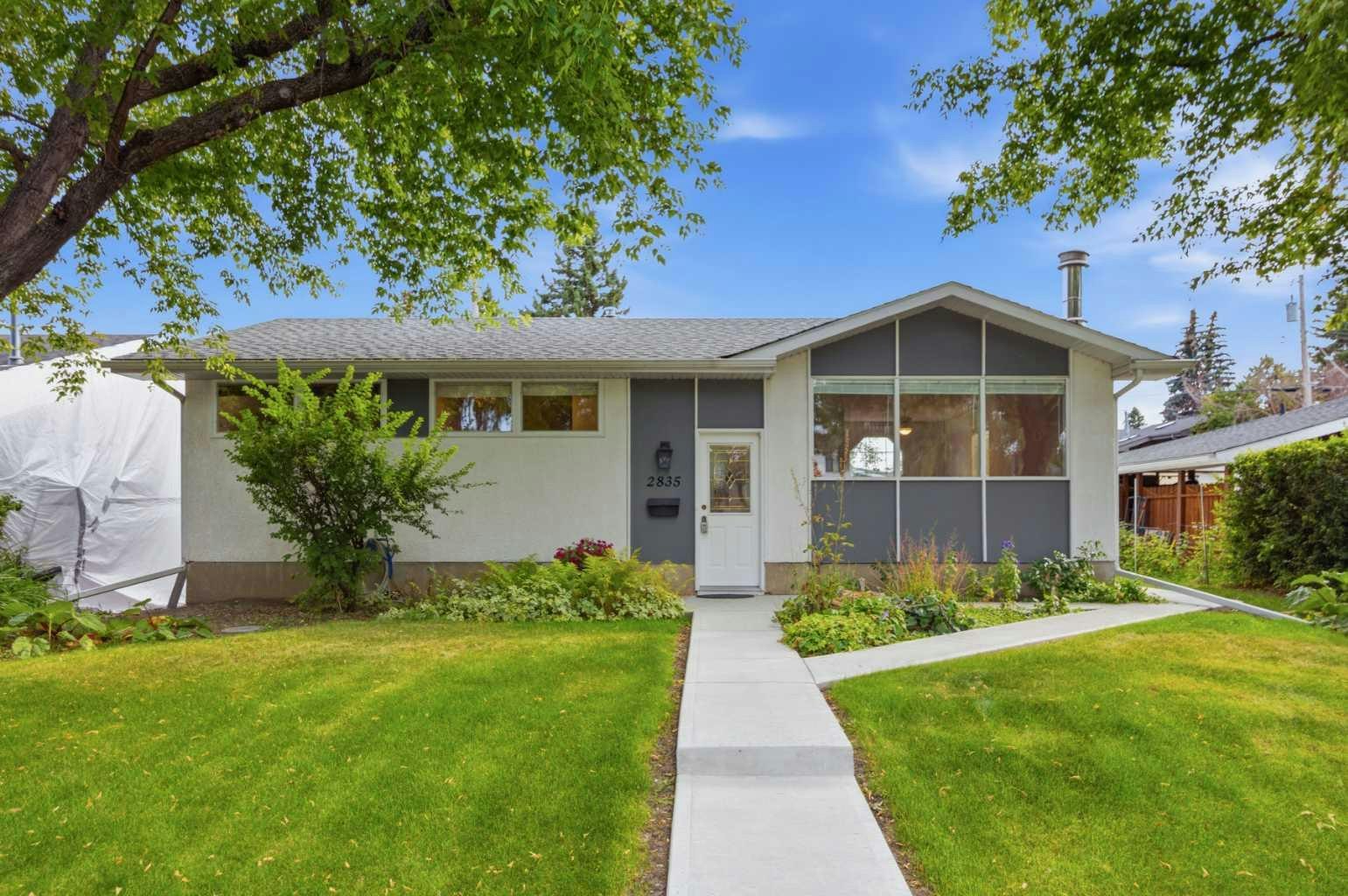 2835 63 Avenue SW, Calgary, AB, T3E 5J6