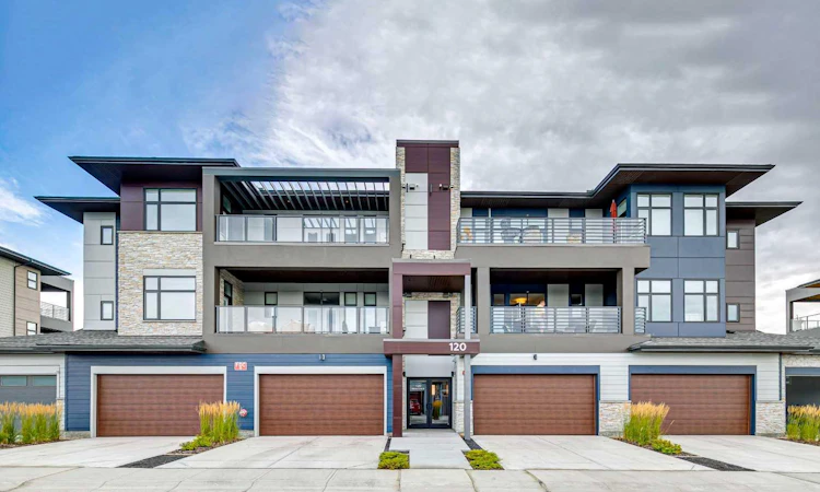 301-120 Marina Cove SE
