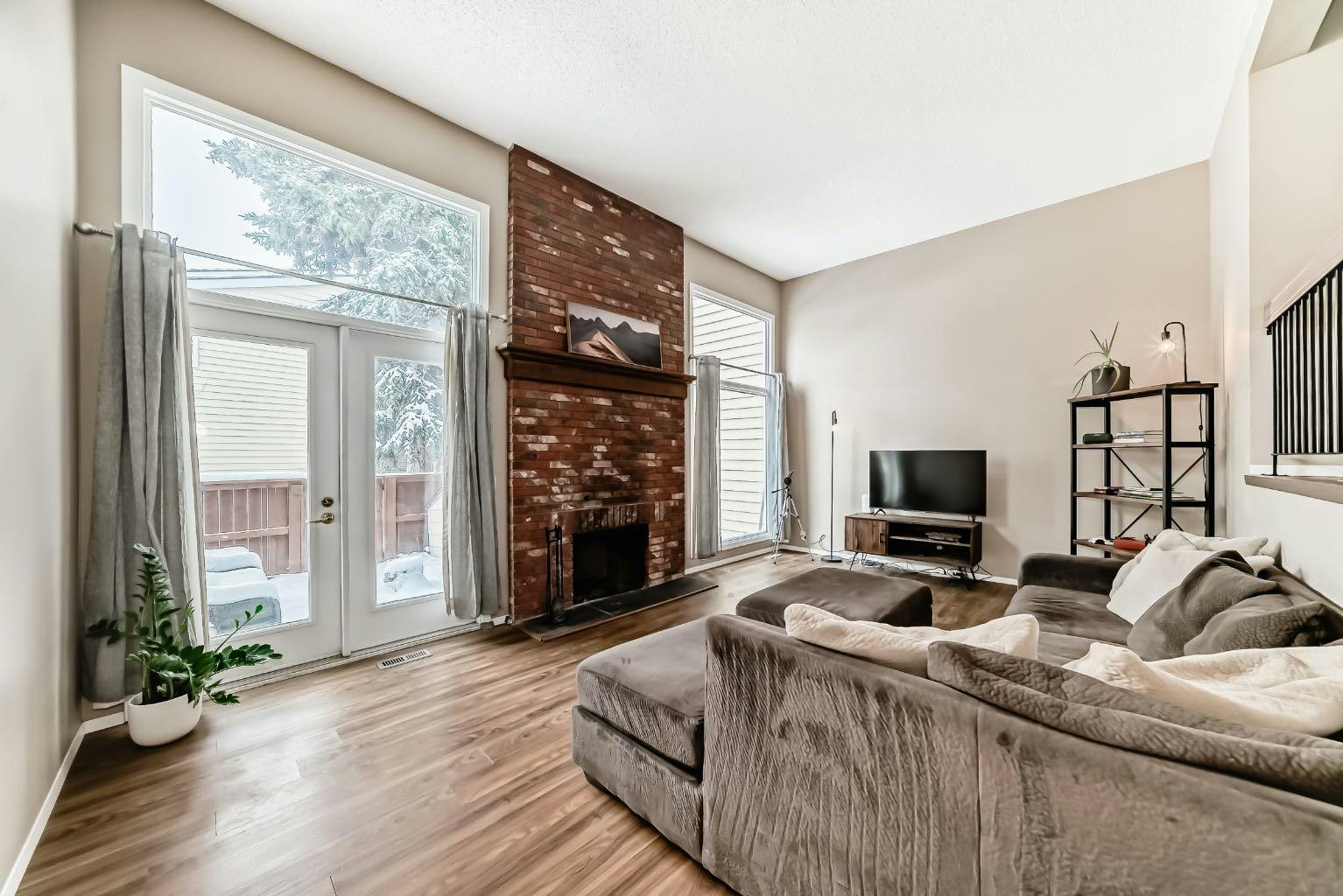 407 Point Mckay Garden NW, Calgary, AB, T3B 5C1