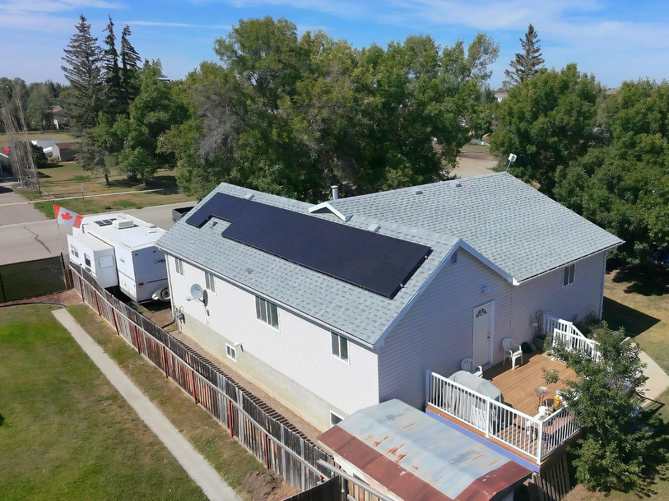 379N 300 E, Raymond, AB, T0K 2S0