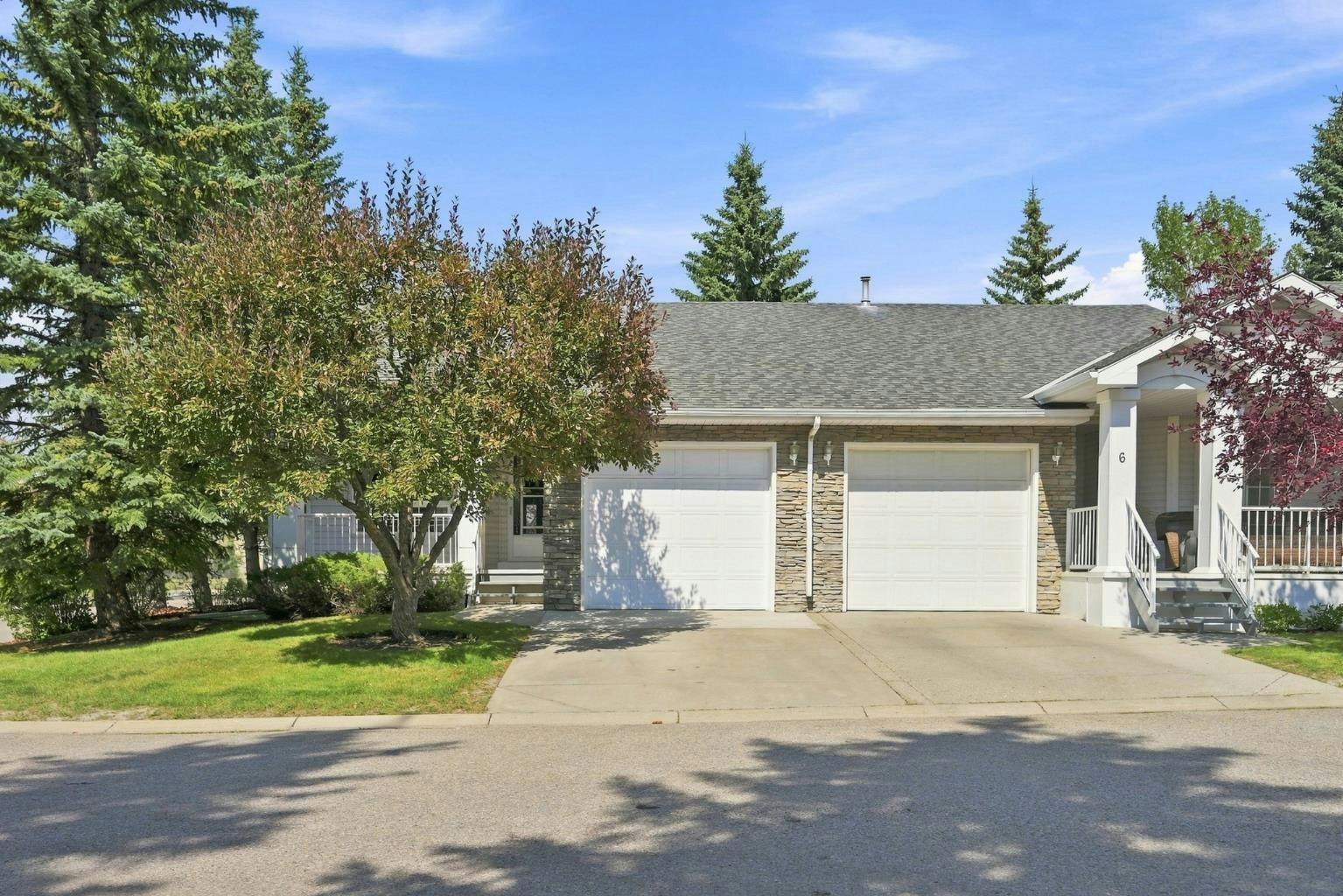 4 Douglasview Park SE, Calgary, AB, T2Z 2E9