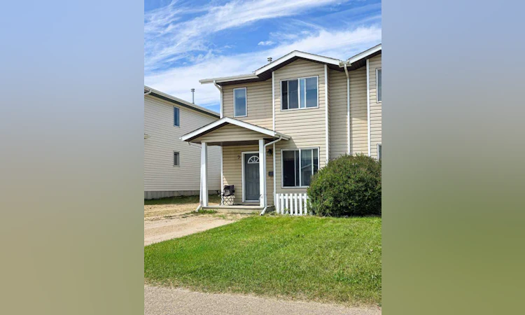 9 Lakeview Close