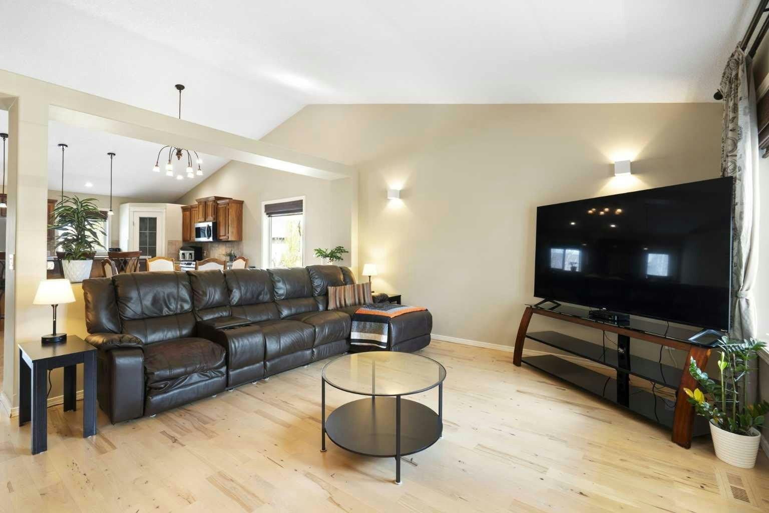57 Thornfield Close SE, Airdrie, AB, T4A 2K7