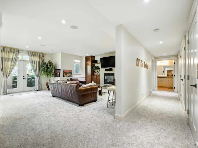 16 Spring Valley Lane SW, Calgary, AB, T3H 4V2 - 9