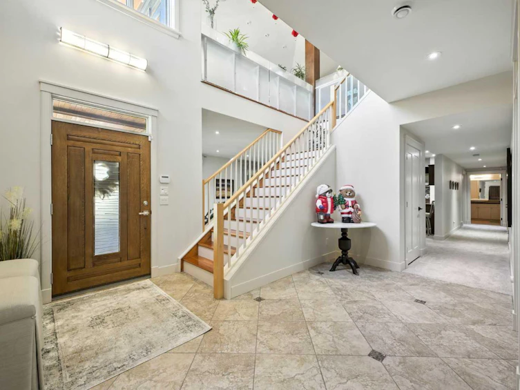 16 Spring Valley Lane SW, Calgary, AB, T3H 4V2 - 6