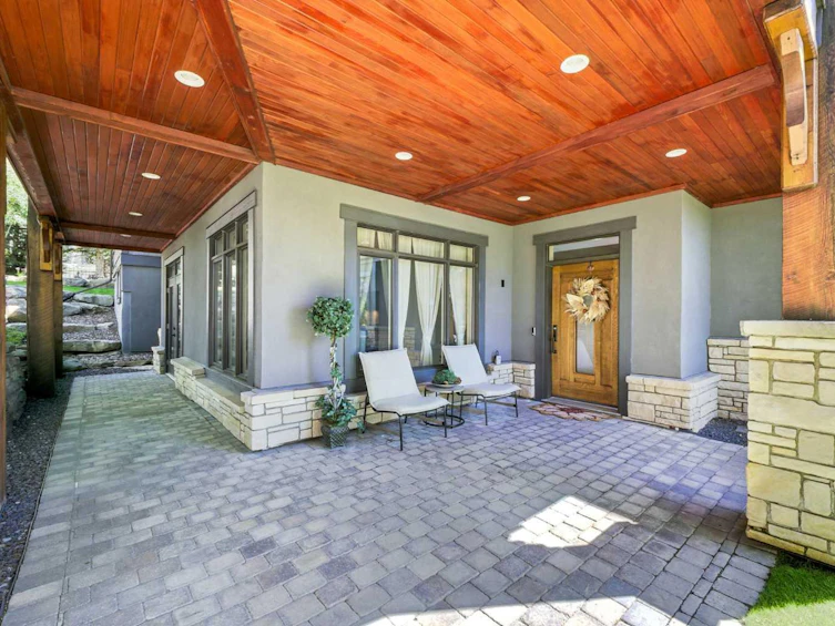 16 Spring Valley Lane SW, Calgary, AB, T3H 4V2 - 5