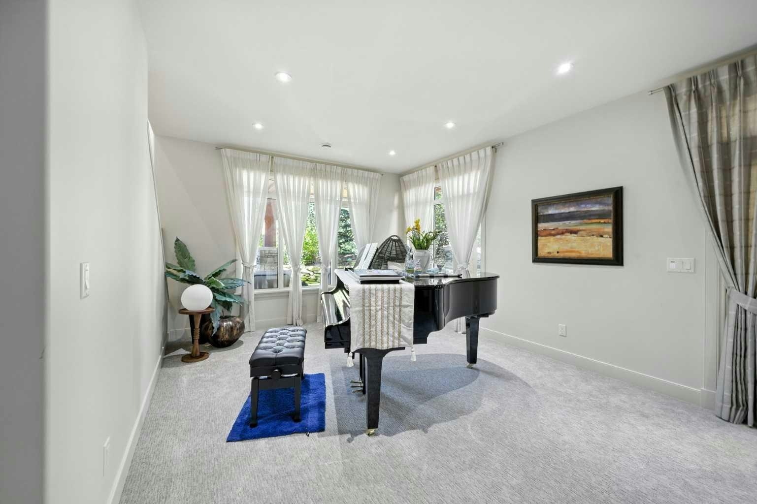 16 Spring Valley Lane SW, Calgary, AB, T3H 4V2 - 13