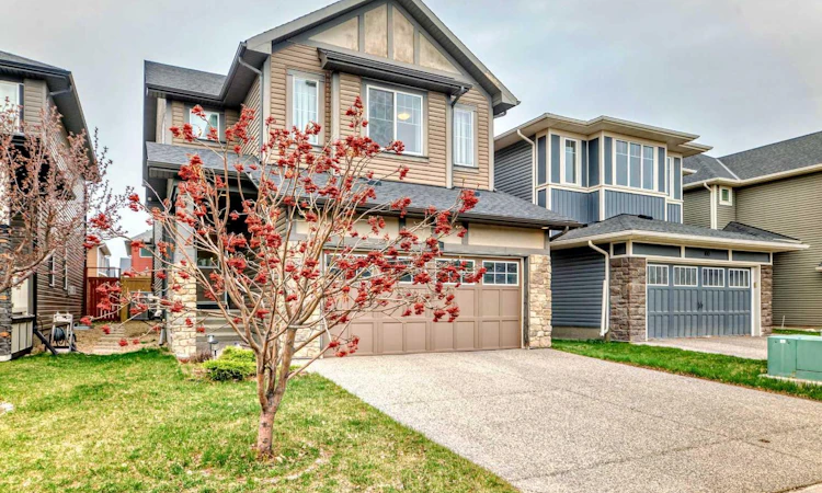 156 Cougar Ridge Manor SW