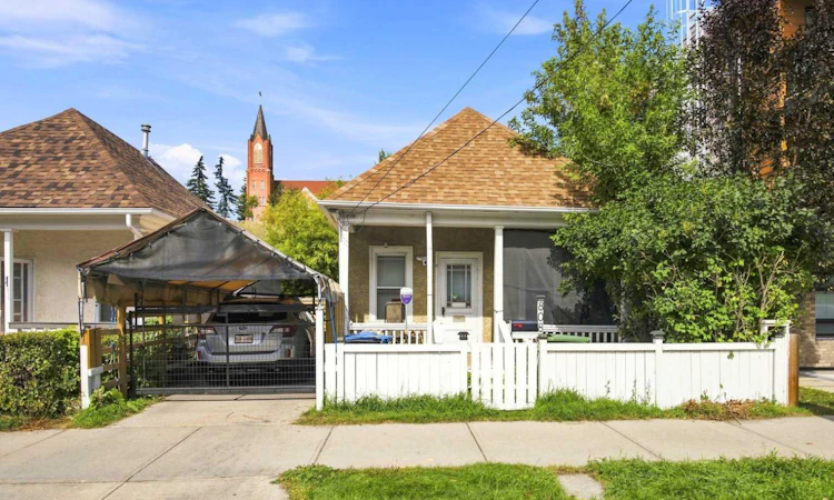 808 Mcdougall Road NE
