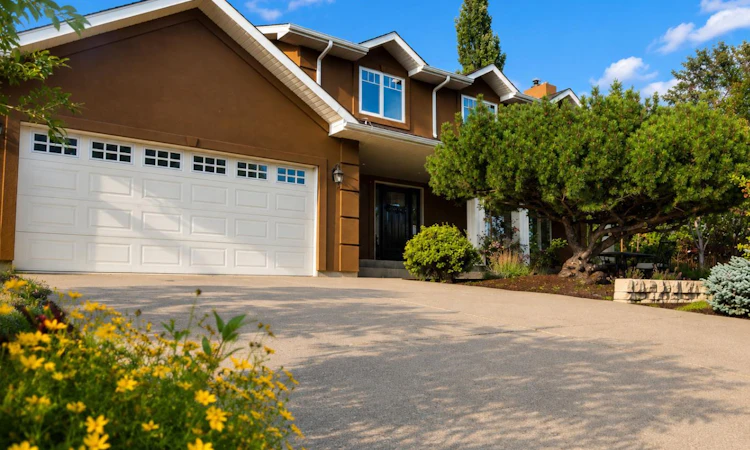 228 Willow Ridge Place SE