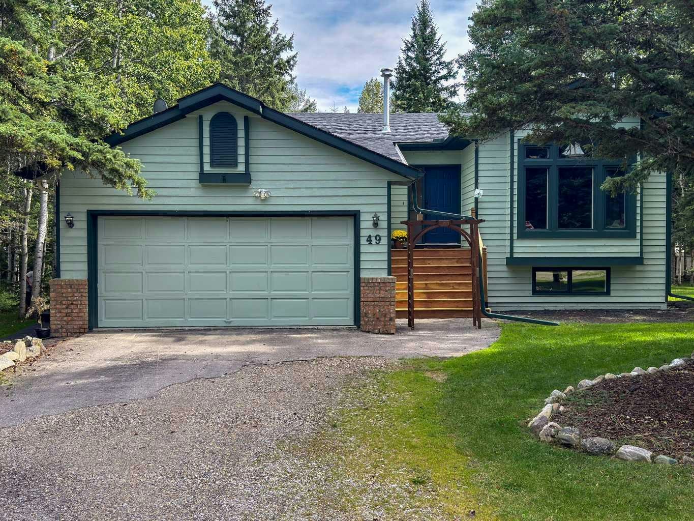 49 Manyhorses Drive, Rural Rocky View County, AB, T3Z 1A4