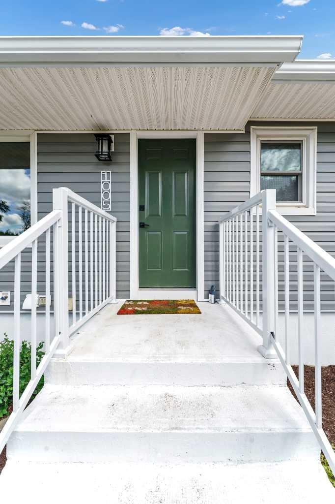 1005 Bullivant Crescent SW, Medicine Hat, AB, T1A 5G7