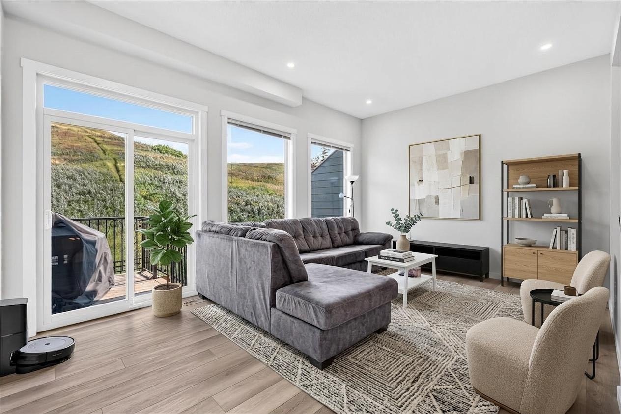 246 Cranbrook Square SE, Calgary, AB, T3M 3E3