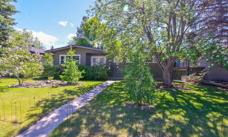 361 Capri Avenue NW