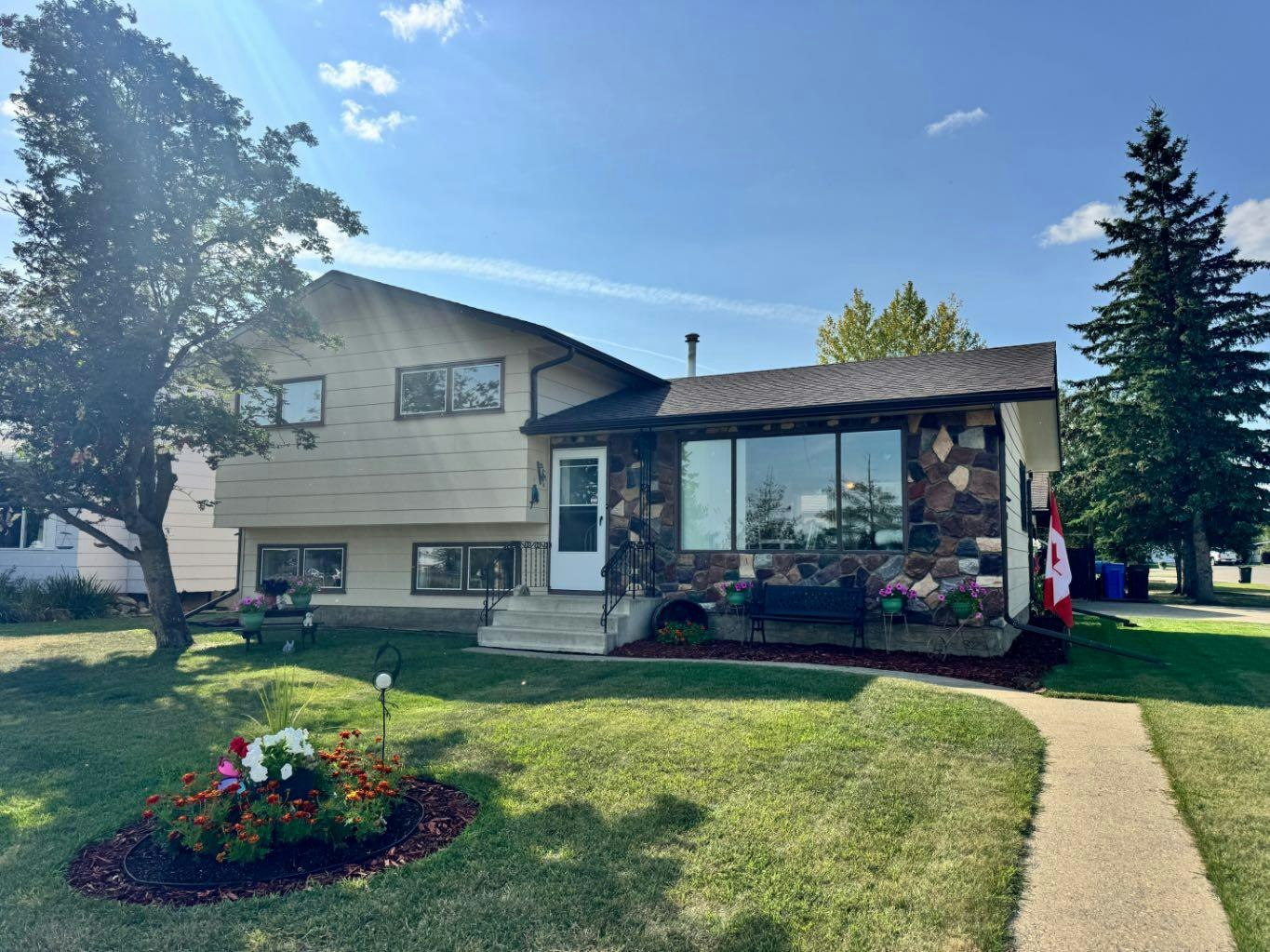 10220 117 Street, Fairview, AB, T0H 1L0