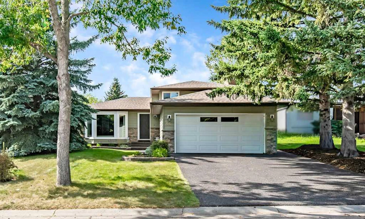55 Suntree Lane