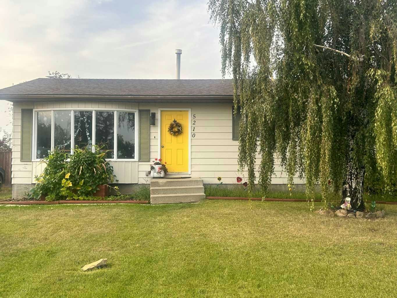 5210 54a Avenue, Peace River, AB, T0H 0E0