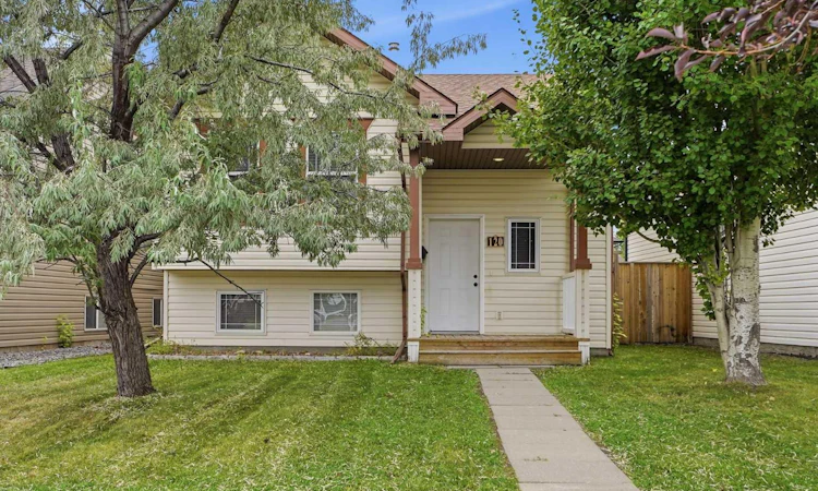 120 Kentwood Drive