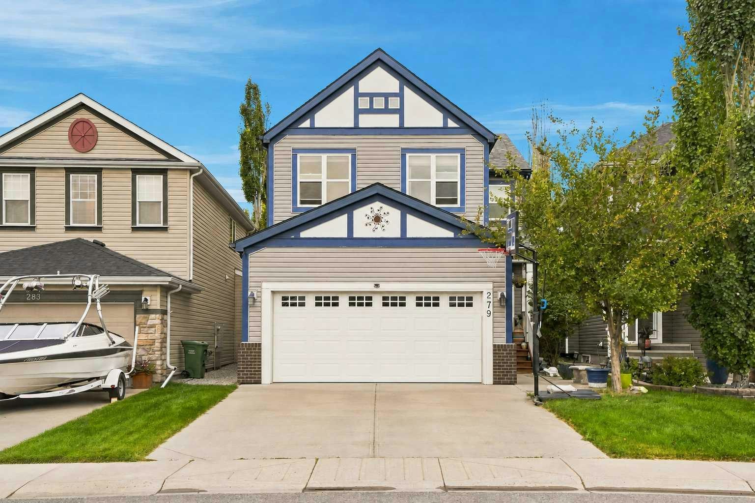279 Copperpond Circle SE, Calgary, AB, T2Z 0R4
