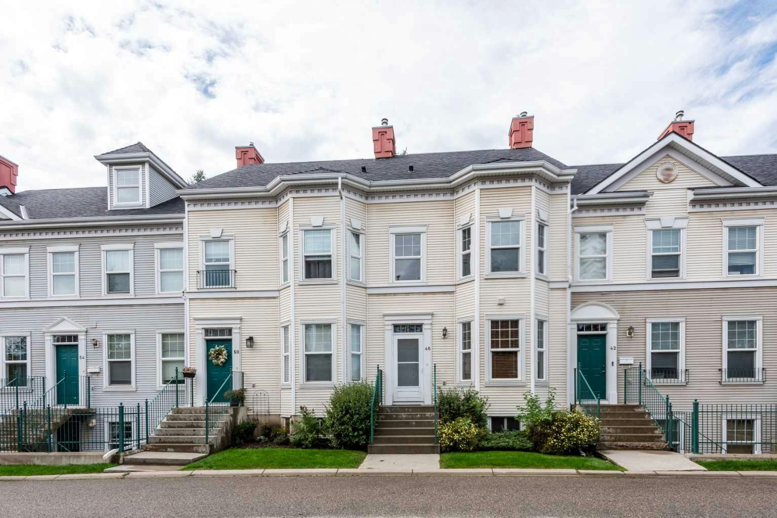 46 Prestwick Gardens SE, Calgary, AB, T2Z 3V3