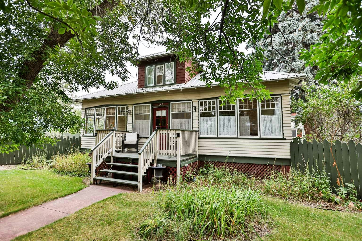 522 1 Street S, Vulcan, AB, T0L 2B0