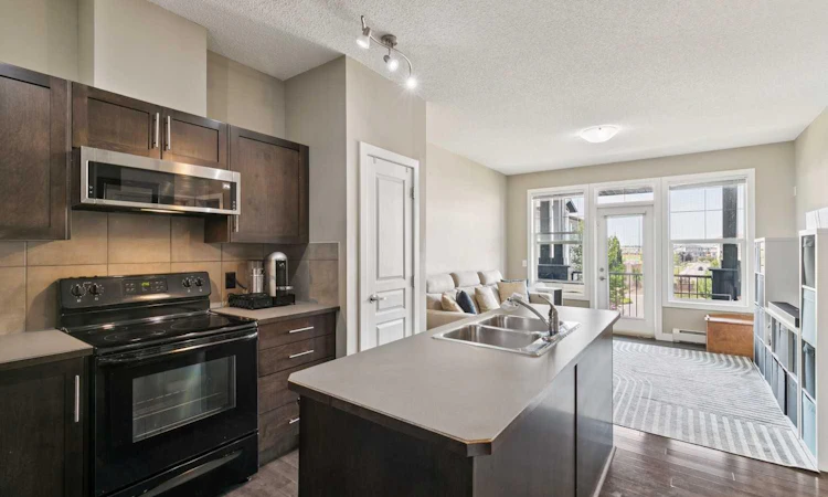 306-10 Panatella Road