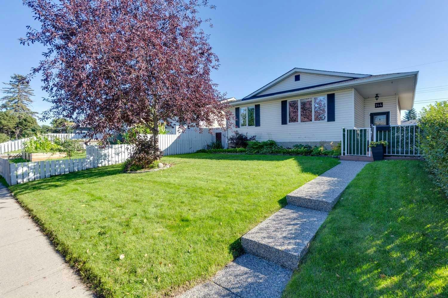 144 Dovercliffe Way SE, Calgary, AB, T2B 1W7