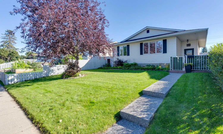 144 Dovercliffe Way SE