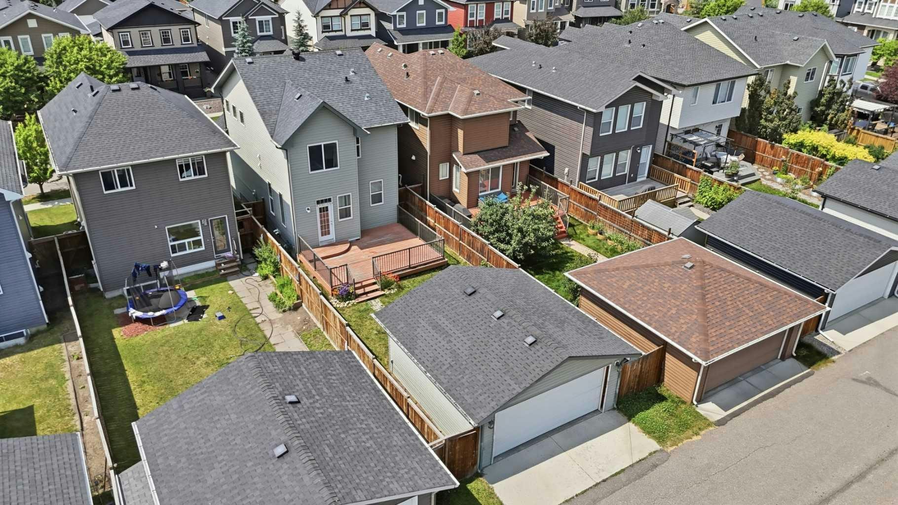 74 Ravenswynd Rise SE, Airdrie, AB, T4A 0J9