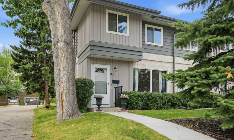 90-999 Canyon Meadows Drive SW