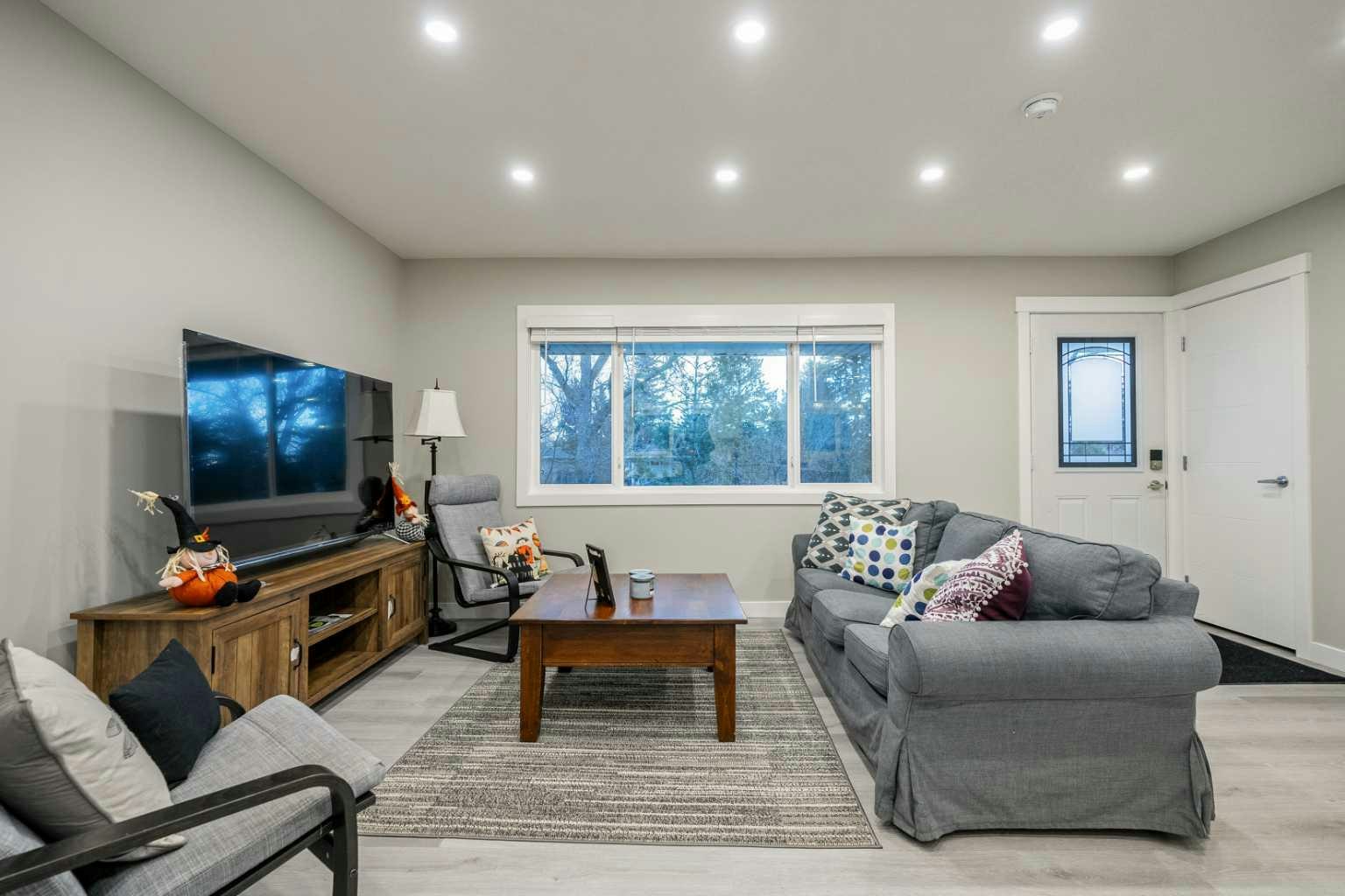 471 Northmount Drive NW, Calgary, AB, T2K 3J1