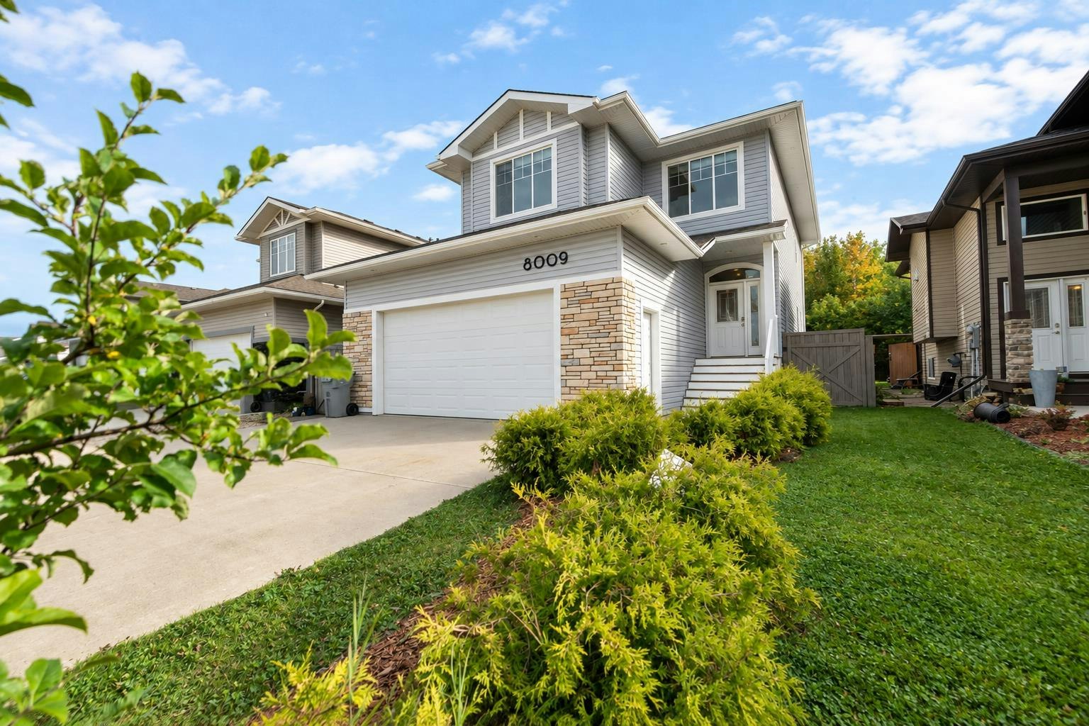 8009 112 Street, Grande Prairie, AB, T8W 0B9