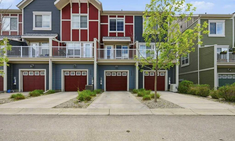 123 Marquis Lane SE