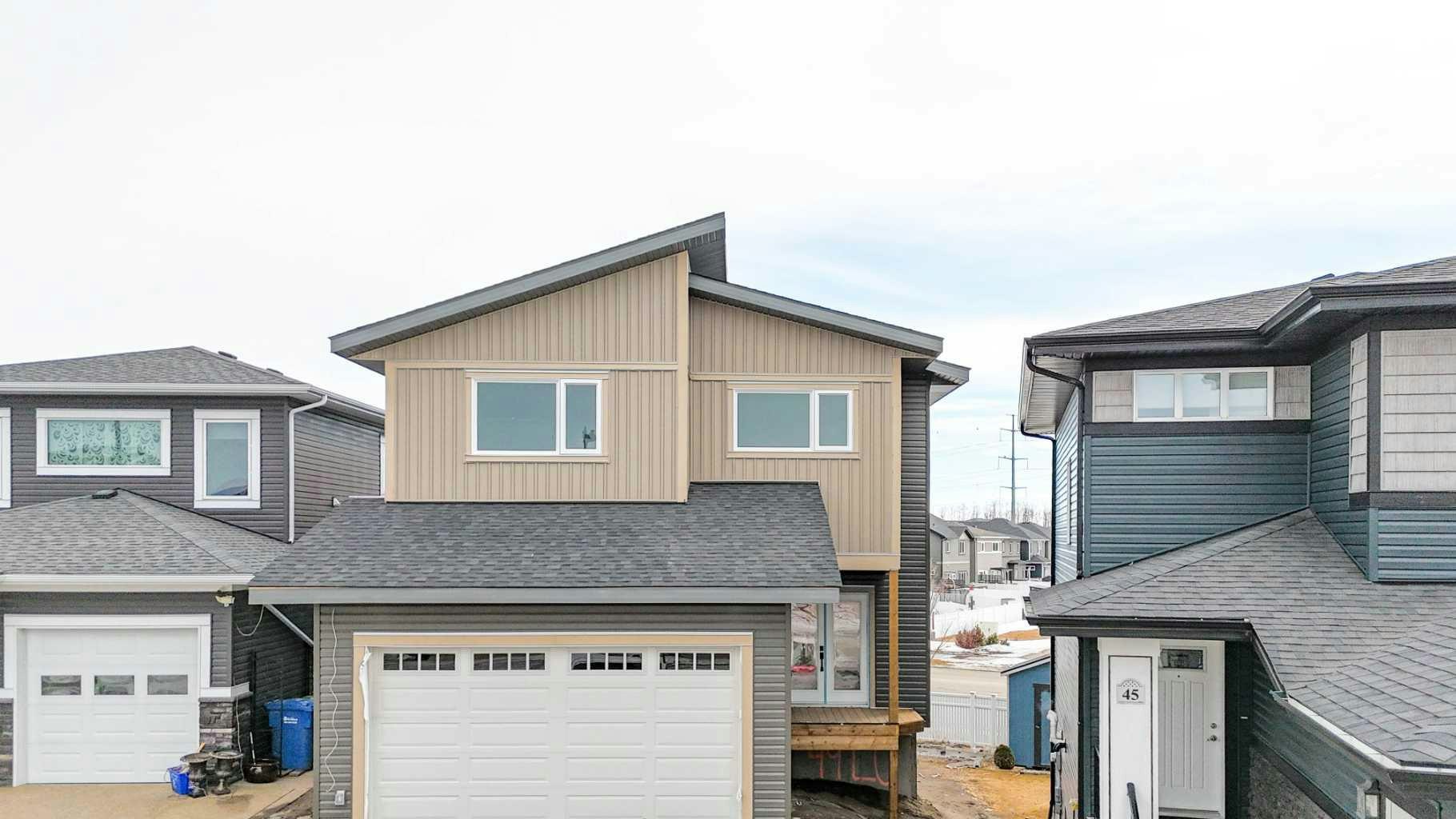 49 Lowden Close, Red Deer, AB, T4R 0R9