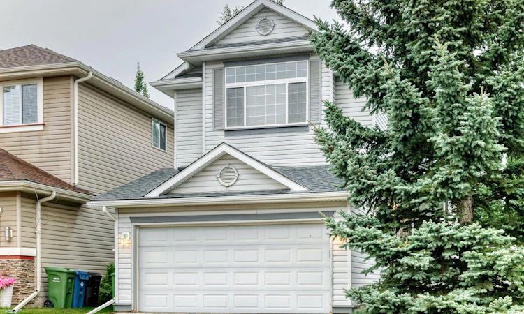 234 Somerglen Way SW