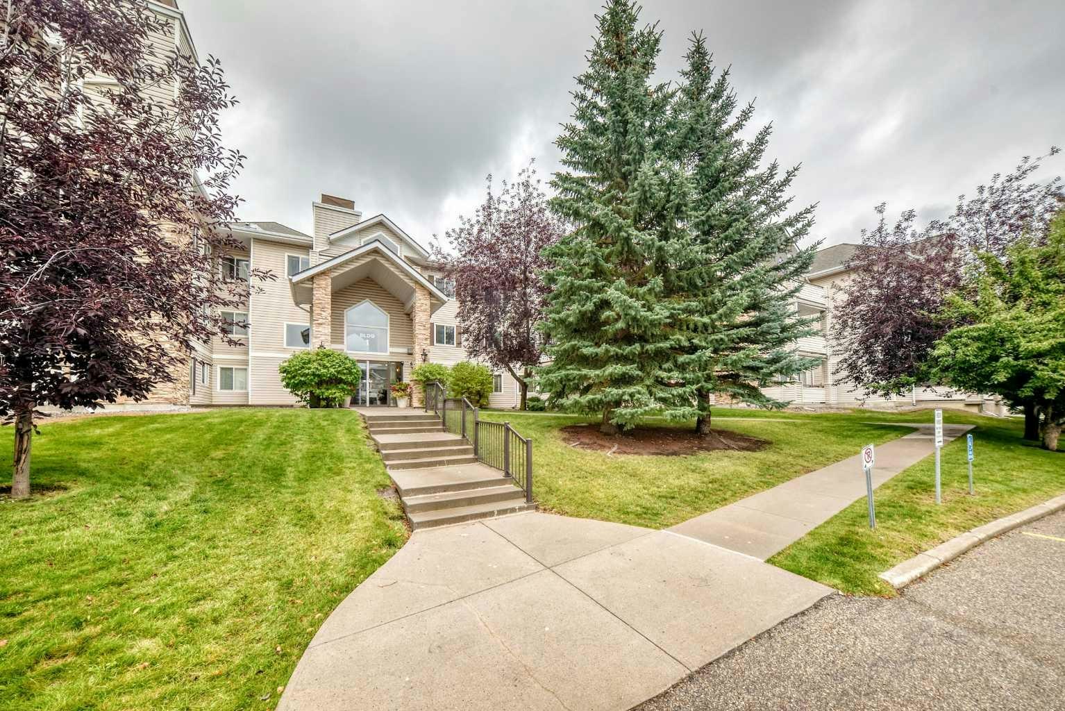 1315-7451 Springbank Boulevard SW, Calgary, AB, T3H 4K5