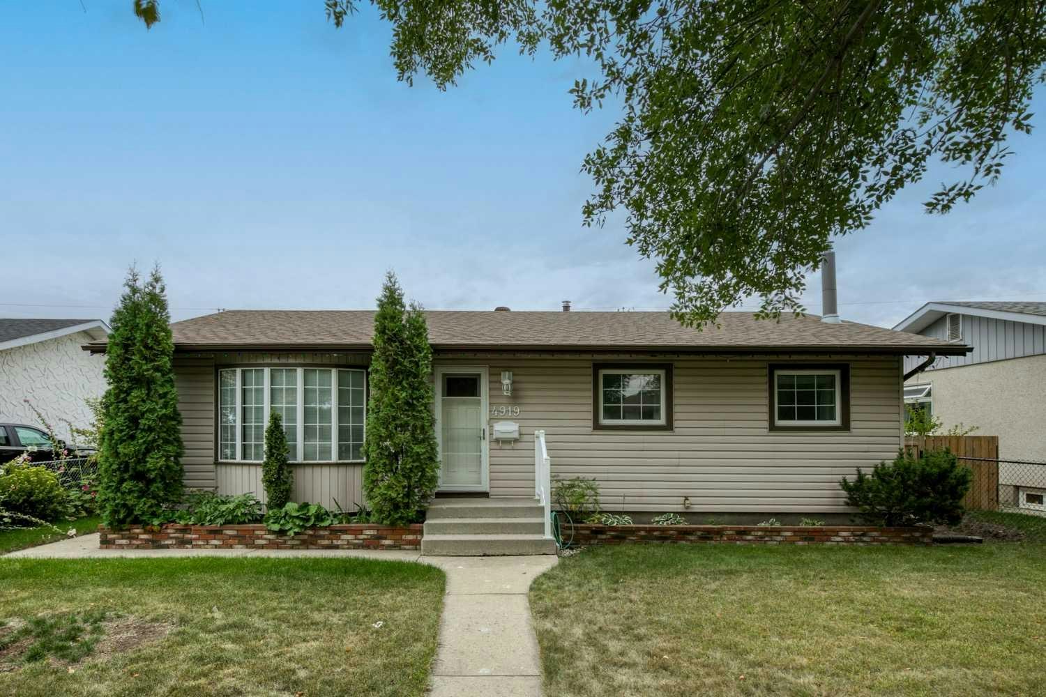 4919 Marlborough Drive NE, Calgary, AB, T2A 2Z4
