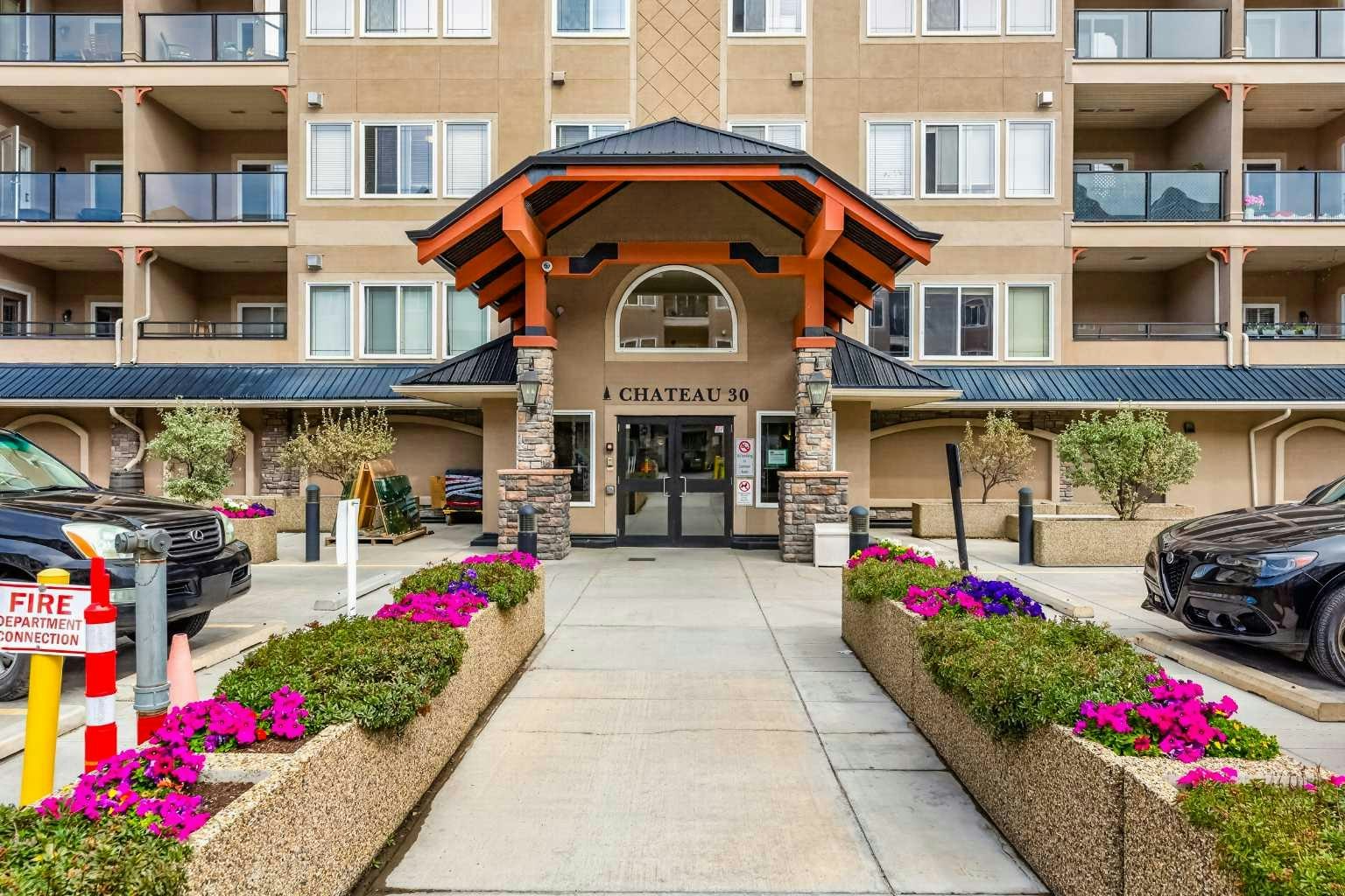 305-30 Discovery Ridge Close SW, Calgary, AB, T3H 4Y3