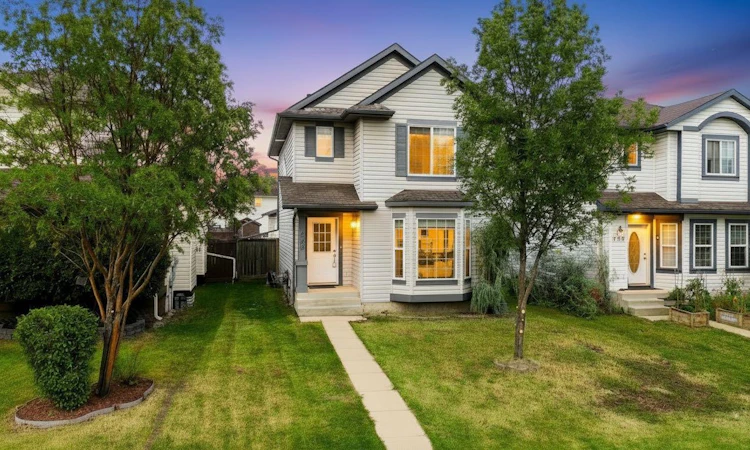 225 Campbell Crescent