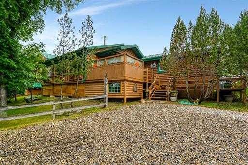 240 Essex Street, Rural Kneehill County, AB, T0M 0L0