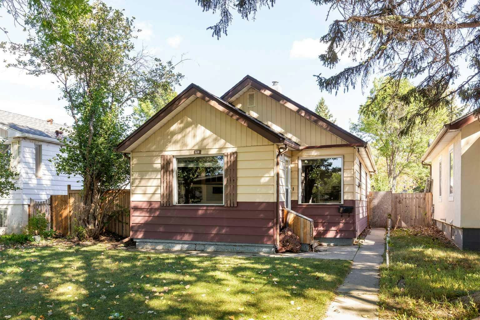 619 12 Street N, Lethbridge, AB, T1H 2H2