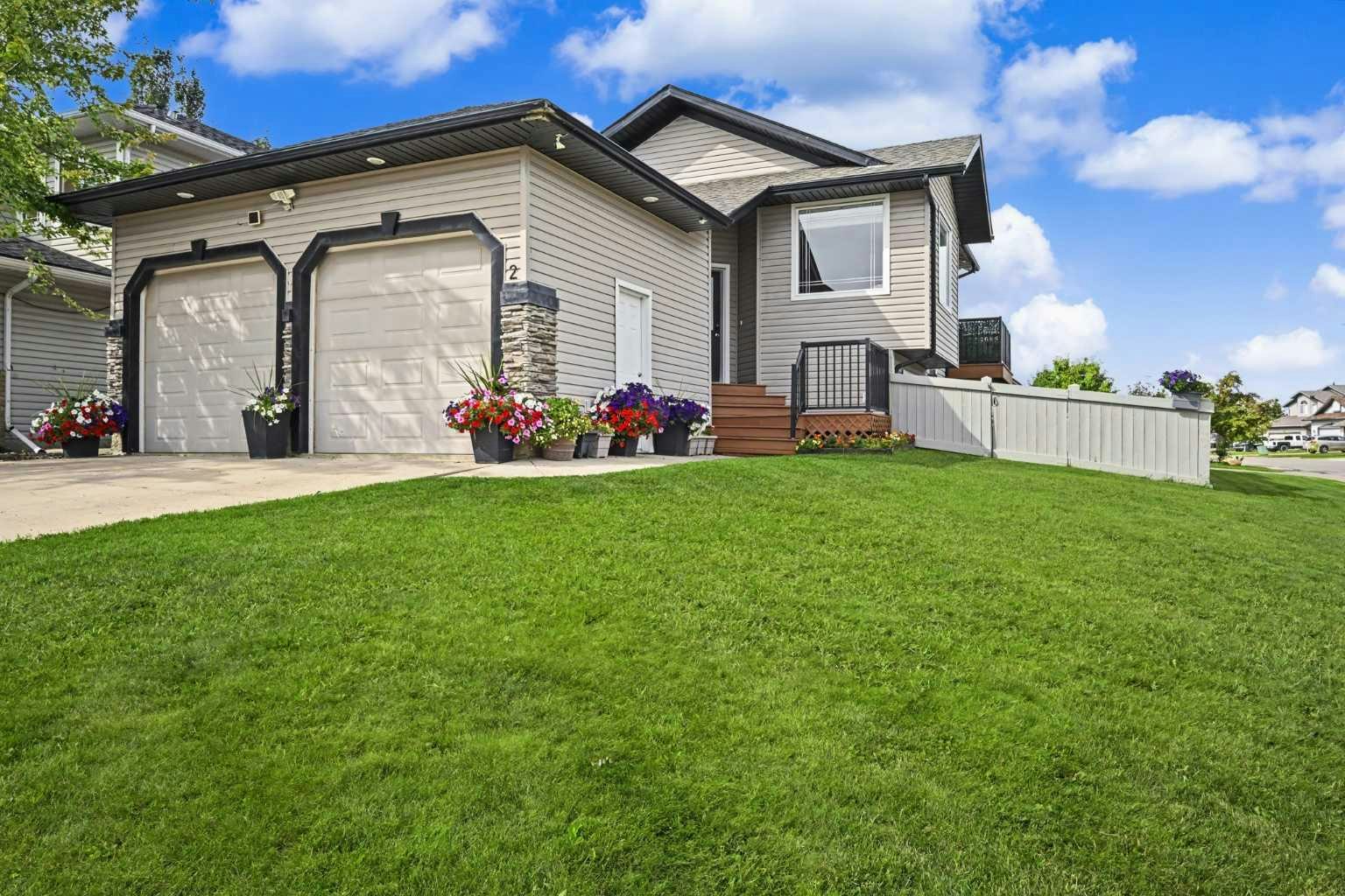 2 Pinnacle Lake Drive, Grande Prairie, AB, T8W 2X6