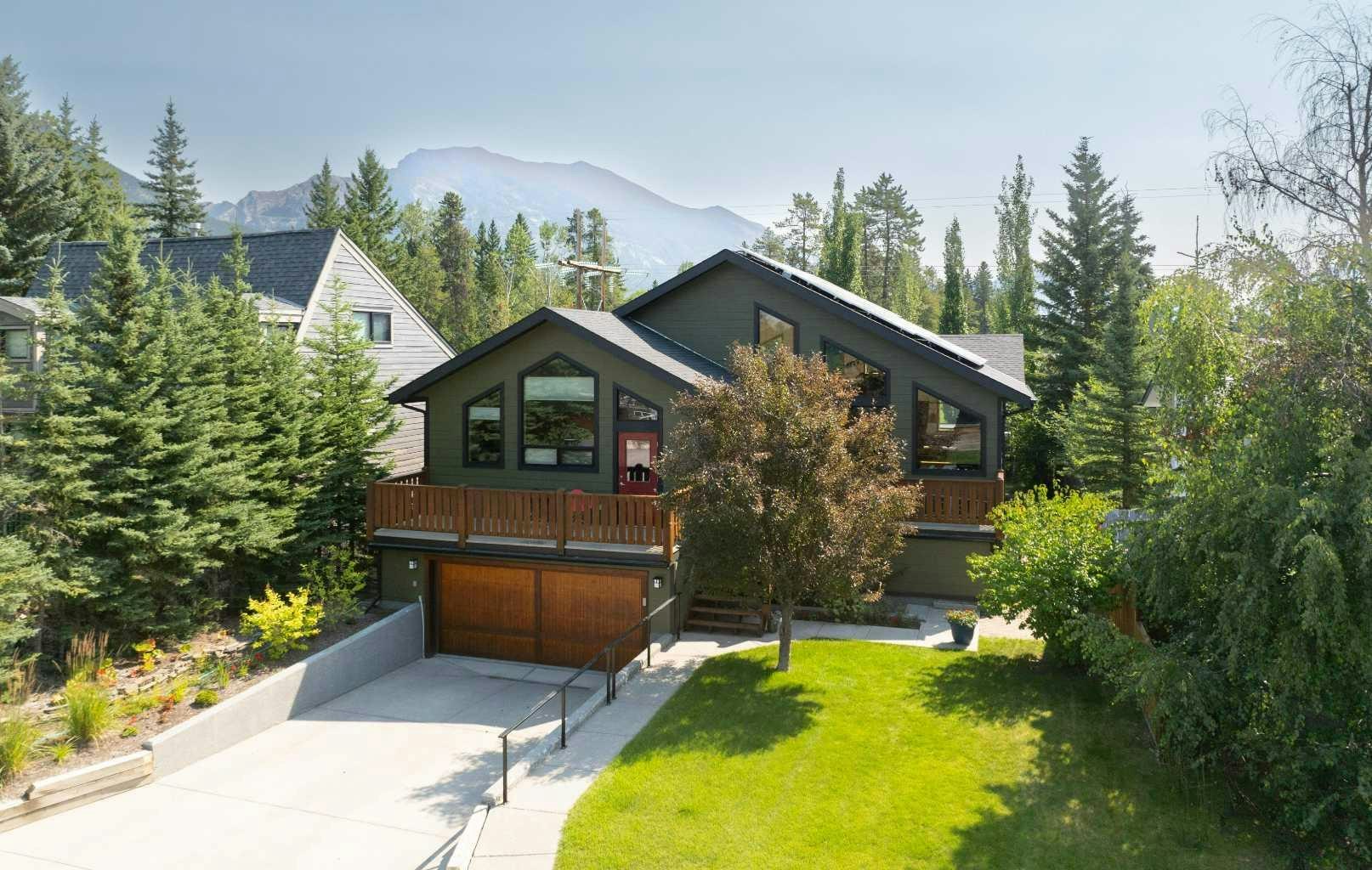1712 11th Avenue, Canmore, AB, T1W 1V2