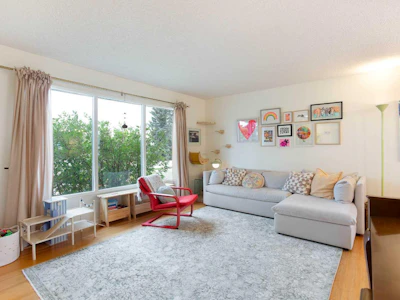 412 78 Avenue NE - 4