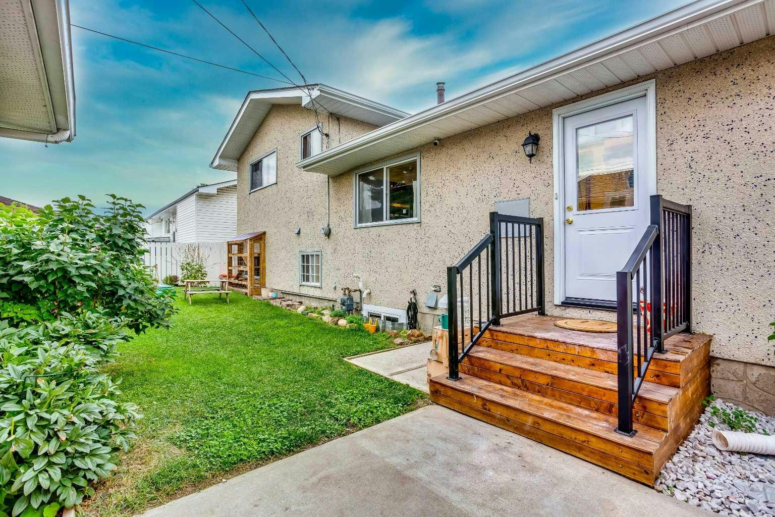 412 78 Avenue NE, Calgary, AB, T2K 0R8 - 40