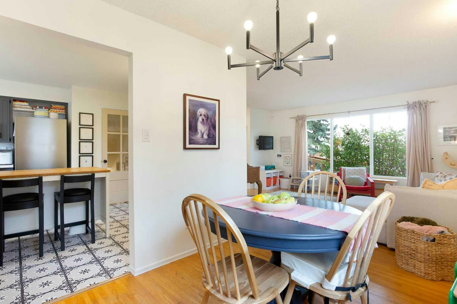 412 78 Avenue NE, Calgary, AB, T2K 0R8 - 8