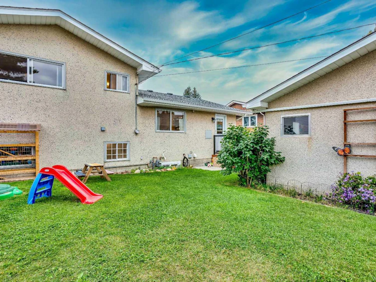 412 78 Avenue NE, Calgary, AB, T2K 0R8 - 37