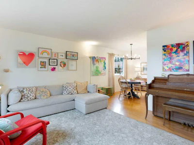 412 78 Avenue NE - 5
