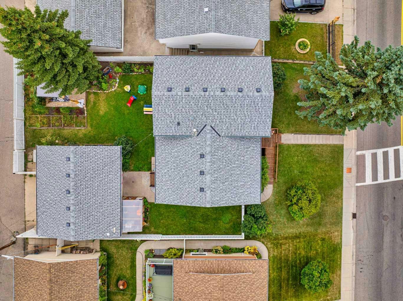 412 78 Avenue NE, Calgary, AB, T2K 0R8 - 42